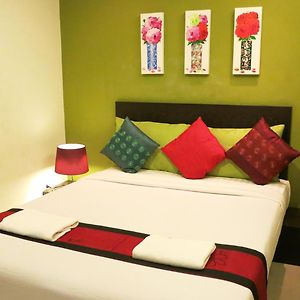 Budget King Room